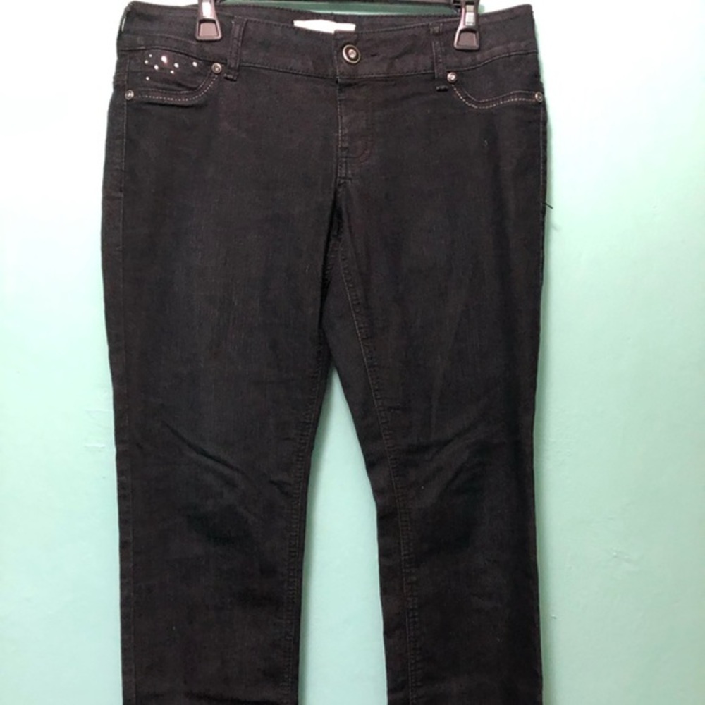 Maurices size large dark blue jeans